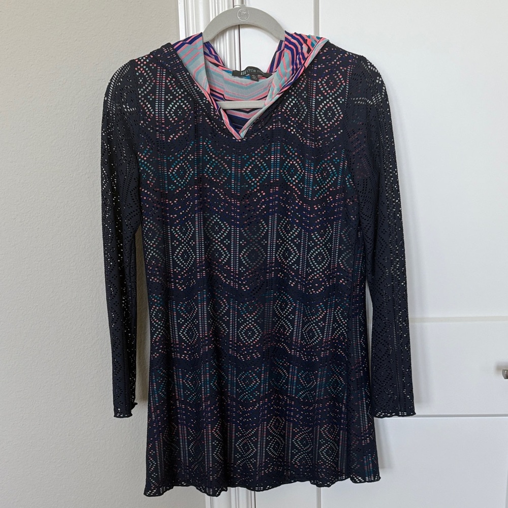NWOT Title Nine mesh lined swimsuit coverup tunic w/ hood SO CUTE! Vacation time
